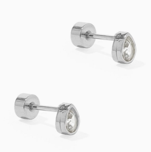 Silver teardrop stud earings with white stone in the middle. 
